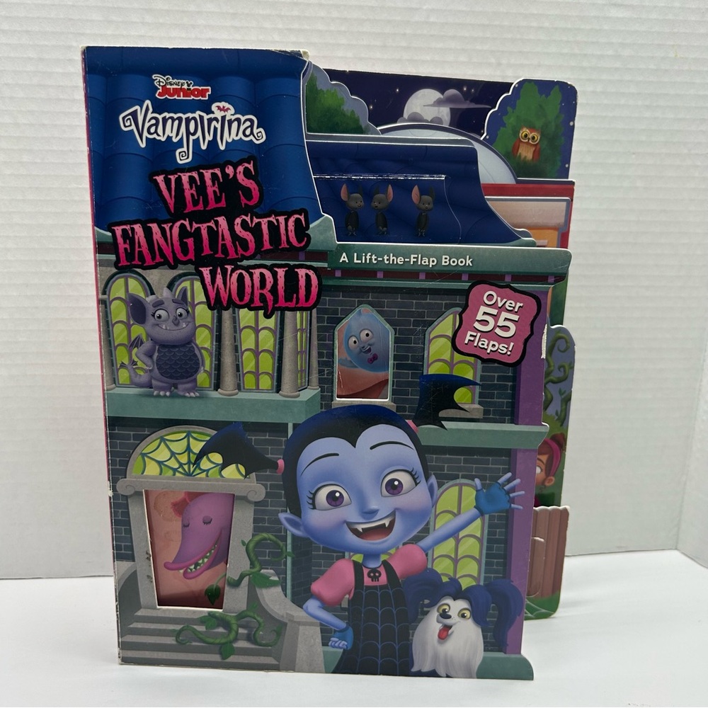 Vee's Fangtastic World board book lift-flap 55 flaps vampire 11.5" Vampirina